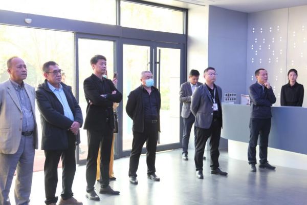 香港中投国际有限公司总裁助理韩振省莅临康沃控股调研指导